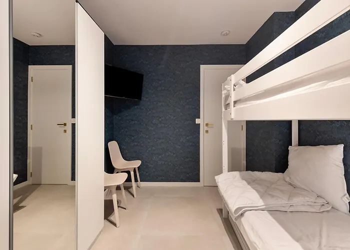 In Near Appartement *